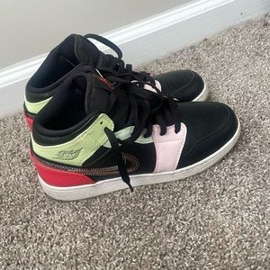 Nike air Jordan 1 mid 10/10 condition size 7